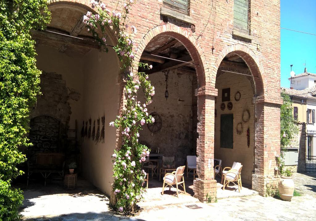 B&B Palazzo Mattei Novafeltria Exterior photo